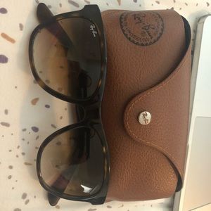 Original Wayfarer Ray Bans